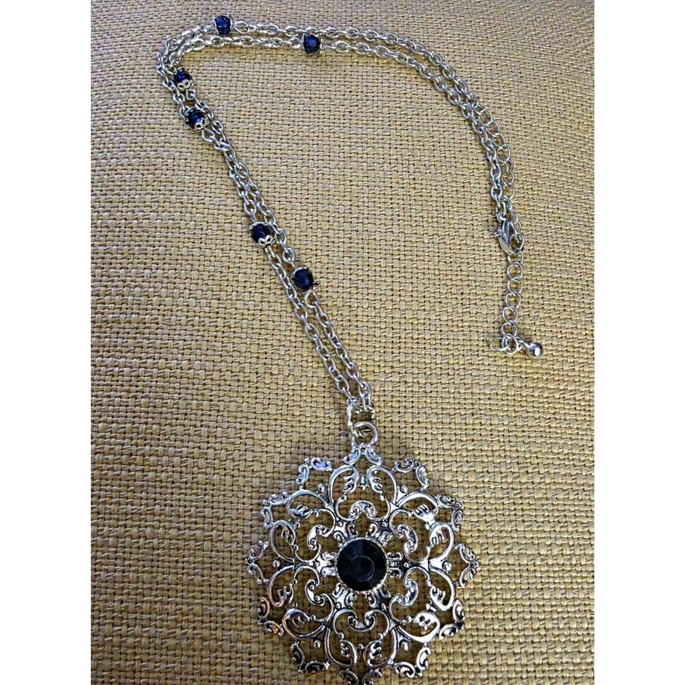 Silver Tone Filigree Round Pendant Necklace Black Crystal Cable Chain Adjustable